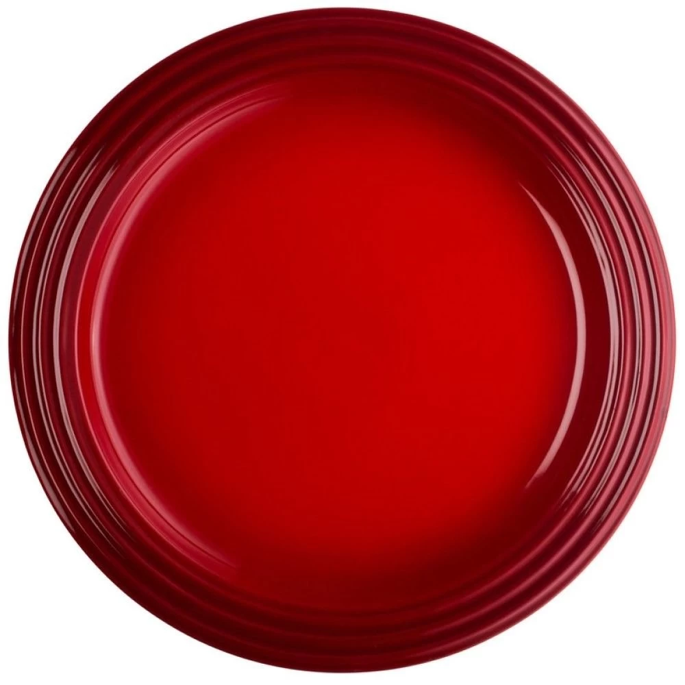 Le Creuset 10.5" Dinner Plates - Set Of 4 | Cerise/Cherry Red 2 Le Creuset 10.5" Dinner Plates - Set Of 4 | Cerise/Cherry Red - Image 2