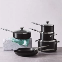 Le Creuset 10-Piece Cookware Set | Toughened Nonstick Pro -Cooking Master tnsp0010e